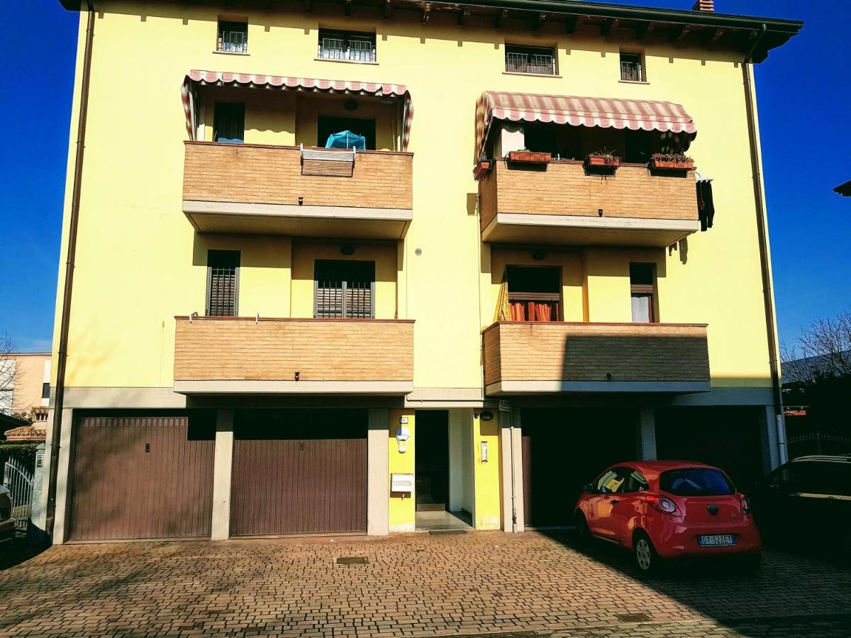 Guest Holiday Filangieri 1 Reggio nell'Emilia Exterior foto