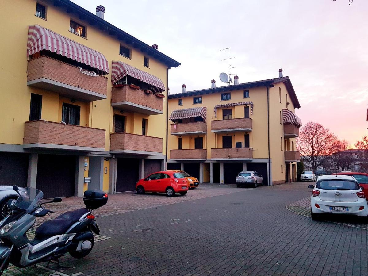 Guest Holiday Filangieri 1 Reggio nell'Emilia Exterior foto